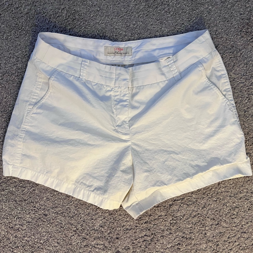 J. CREW Chino Shorts in White (Discounted Shipping🚚)